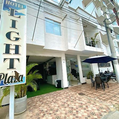 Hotel Light Plaza 아과치카 외부 사진